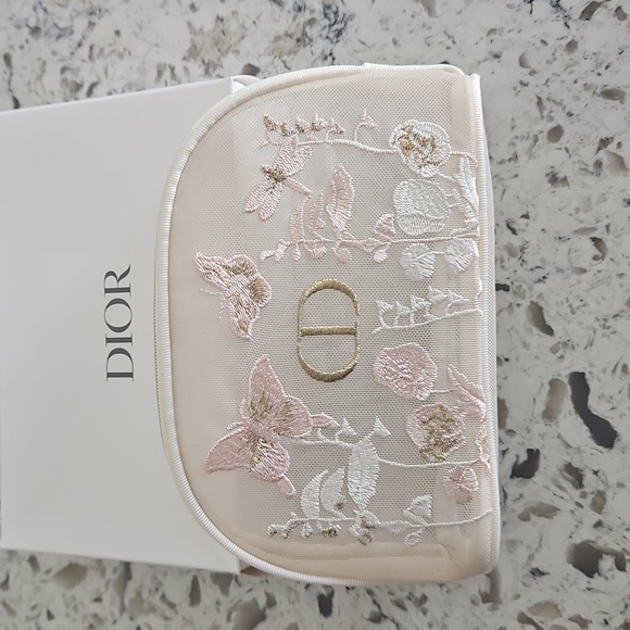 Dior Cream and Pink Key Pouch Luxurious Accessory NIB - Picture 1 of 12